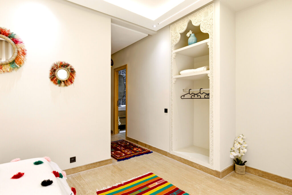 VILLA ALIAN